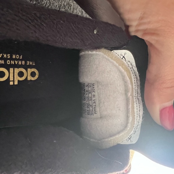 ADIDAS | BUSENITZ PRO SHOES Size 5 men or 6.5 women - Picture 9 of 9